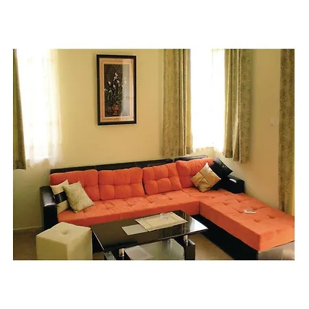 Four-bedroom Holiday In 索佐波尔